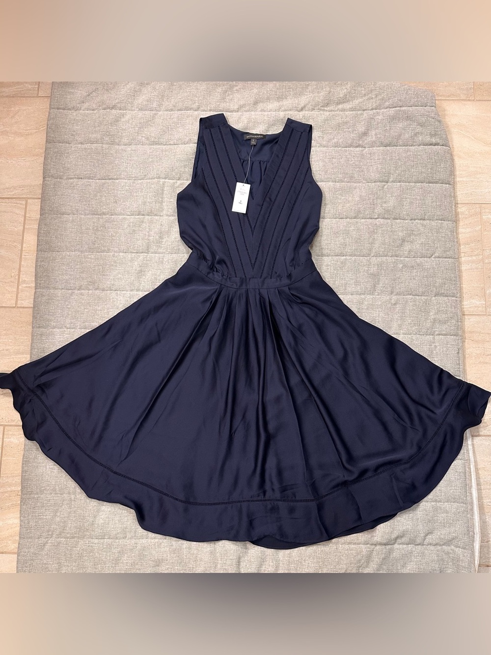 NWT Banana Republic Navy Blue Sleeveless Fit&Flare Dress Side Pockets Sz 8 Tall